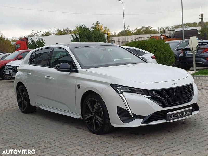 Second-hand Peugeot 308 GT 130 CP (95 kW) 2022 Culoarealb Hatchback