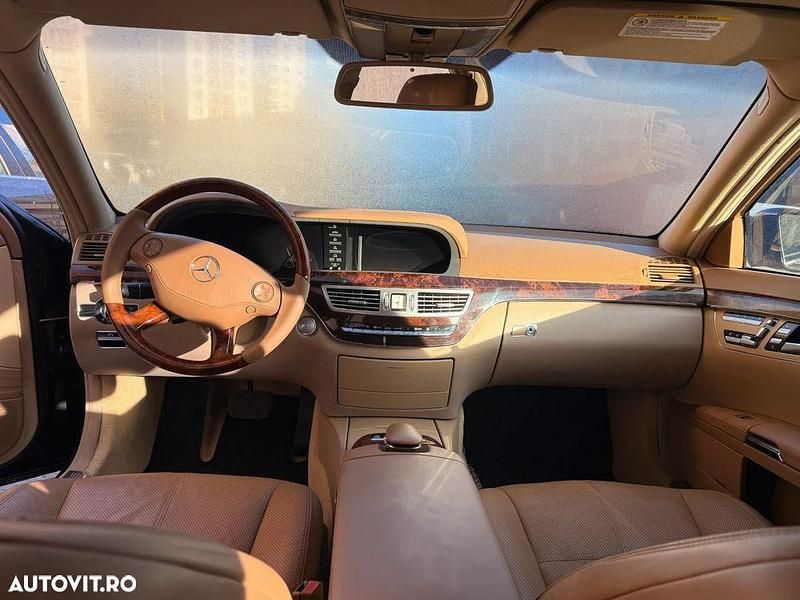 Culoarenegru Utilizat 2008 Mercedes S320 Berlinǎ | 12.500 EUR - Imagine 1/4