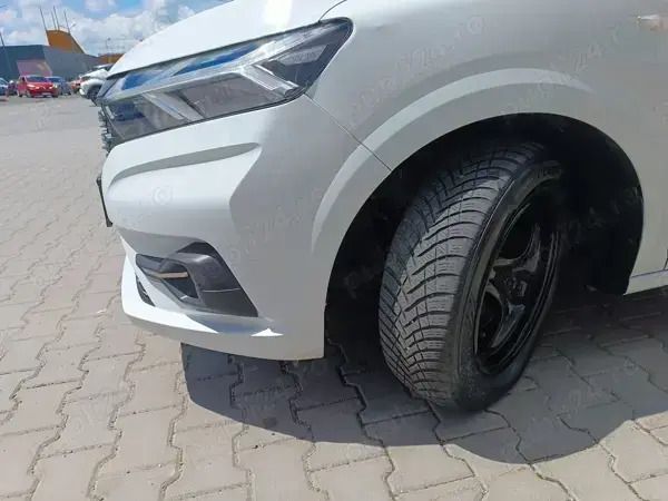 Utilizat 2021 Dacia Logan Comfort Berlinǎ | 11.299 EUR (Scump) - Imagine 1/4