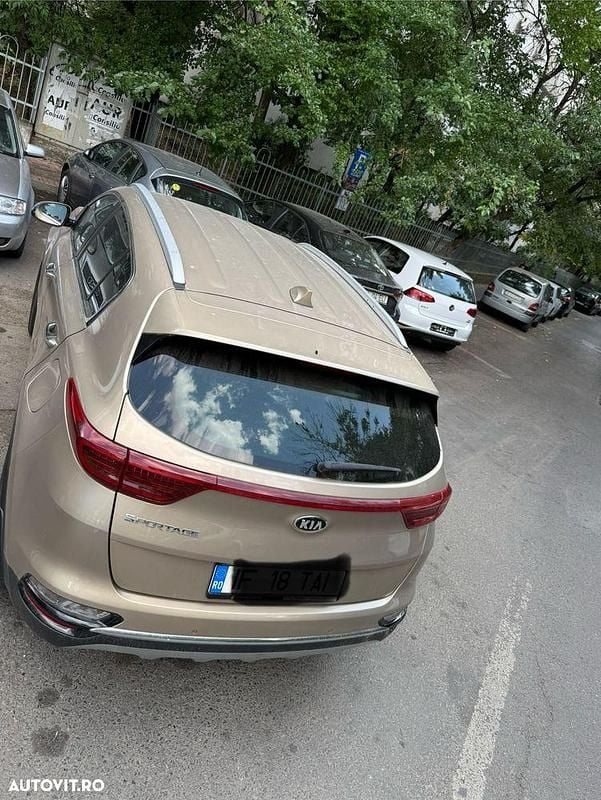 Second-hand Kia Sportage Classic 177 CP (130 kW) 2019 Culoaregalbeuriu SUV