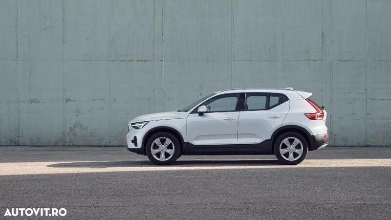 Alb Nouă 2025 Volvo XC40 Core SUV | 36.299 EUR (Super Preț) - Imagine 1/1