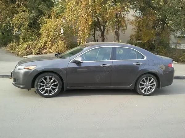 Second-hand Honda Accord 156 CP (114 kW) 2009 Gri Berlinǎ