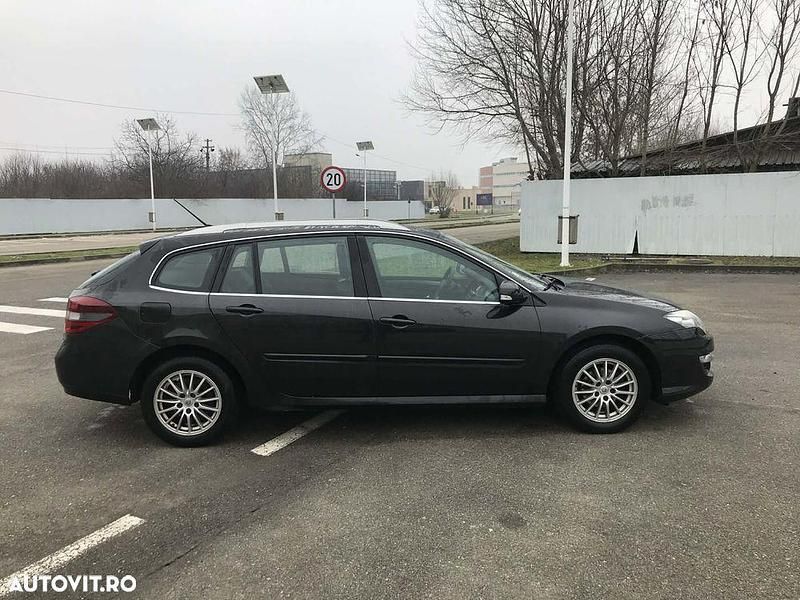 Second-hand Renault Laguna III Expression 110 CP (80 kW) 2011 Culoarenegru Break