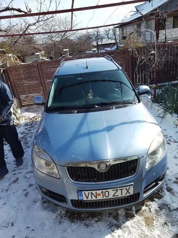 Second-hand Skoda Roomster Style 70 CP (51 kW) 2008 Monovolum