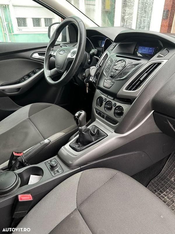 Culoaregri Utilizat 2011 Ford Focus Trend Berlinǎ | 5.800 EUR (Scump) - Imagine 1/4