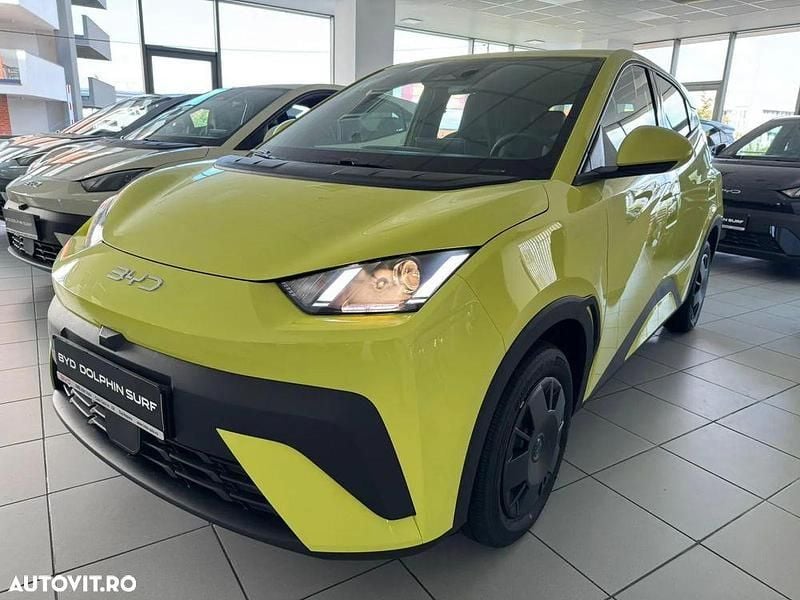 Nouă BYD Dolphin Active 64 kW (88 CP) 2025 Culoaregalbeuriu Hatchback