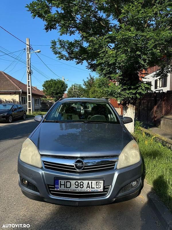 Gri Utilizat 2007 Opel Astra Break | 1.250 EUR (Super Preț) - Imagine 1/4