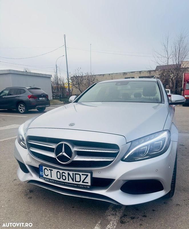 Second-hand Mercedes C180 156 CP (114 kW) 2018 Culoareargint Berlinǎ