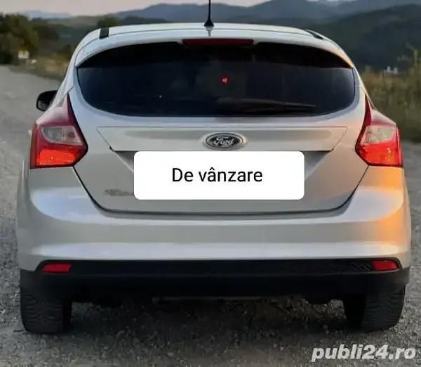 Utilizat 2011 Ford Focus Hatchback | 2.500 EUR (Preț bun) - Imagine 1/2