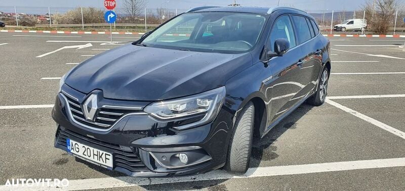 Negru Utilizat 2016 Renault Mégane GrandTour Intens Break | 8.800 EUR (Preț OK) - Imagine 1/4