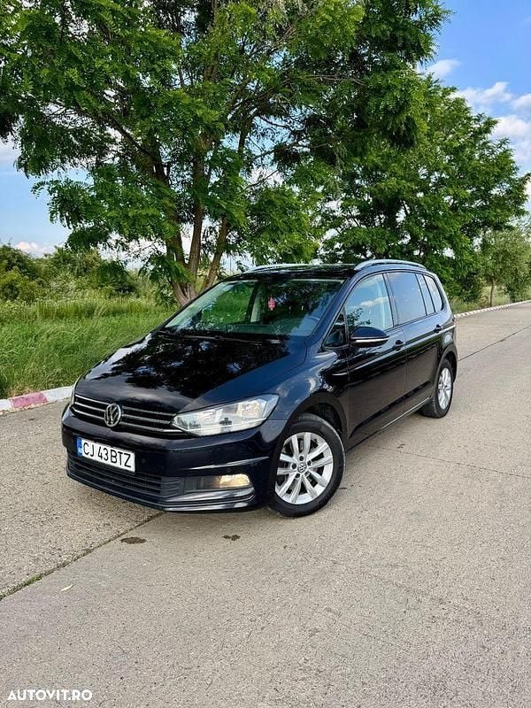 Negru Utilizat 2019 VW Touran Comfortline Monovolum | 11.499 EUR (Preț bun) - Imagine 1/4