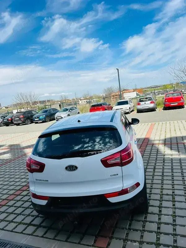 Utilizat 2012 Kia Sportage SUV | 7.000 EUR (Preț bun) - Imagine 1/4