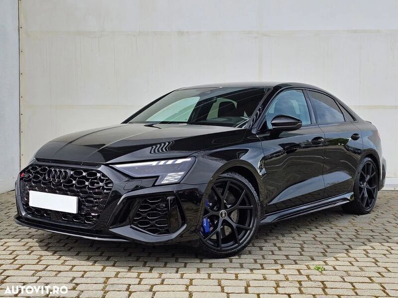 Negru Utilizat 2023 Audi RS3 Hatchback | 53.900 EUR - Imagine 1/4