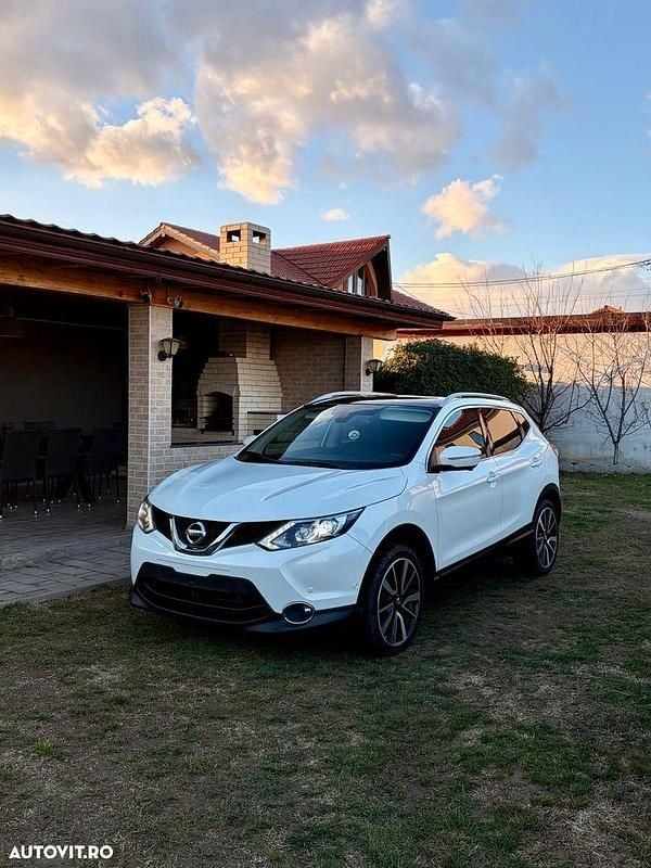 Culoarealb Utilizat 2014 Nissan Qashqai Tekna SUV | 9.200 EUR (Preț OK) - Imagine 1/4