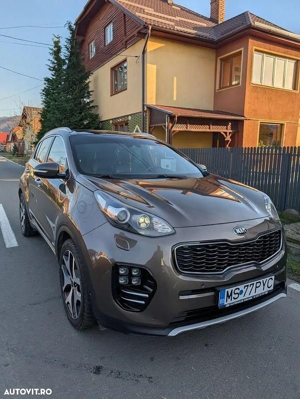 Second-hand Kia Sportage GT-Line 185 CP (136 kW) 2016 Culoaremaro SUV