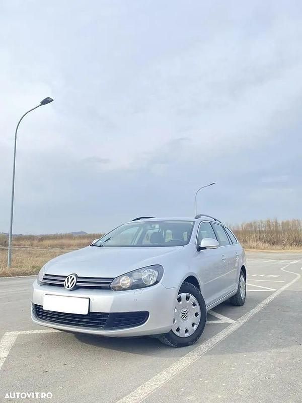 Gri Utilizat 2011 VW Golf VI Comfortline Break | 3.350 EUR (Preț bun) - Imagine 1/4