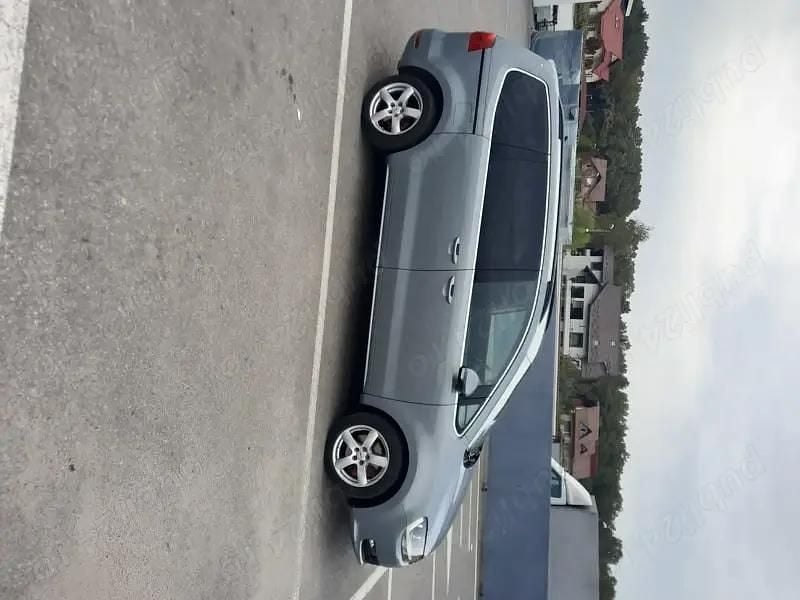 Second-hand VW Sharan 140 CP (102 kW) 2011 Monovolum