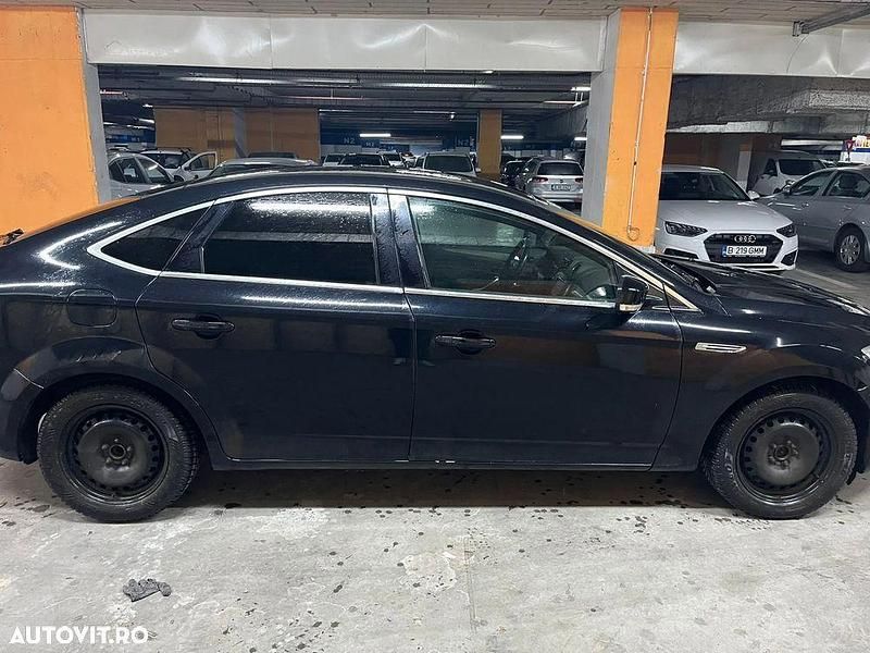 Second-hand Ford Mondeo 163 CP (119 kW) 2014 Culoarenegru Berlinǎ