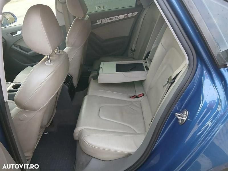 Second-hand Audi A4 211 CP (155 kW) 2009 Culoarealbastru Berlinǎ