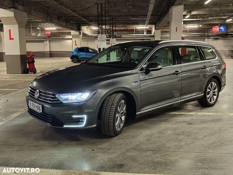 Second-hand VW Passat 218 CP (160 kW) 2017 Culoaregri Break