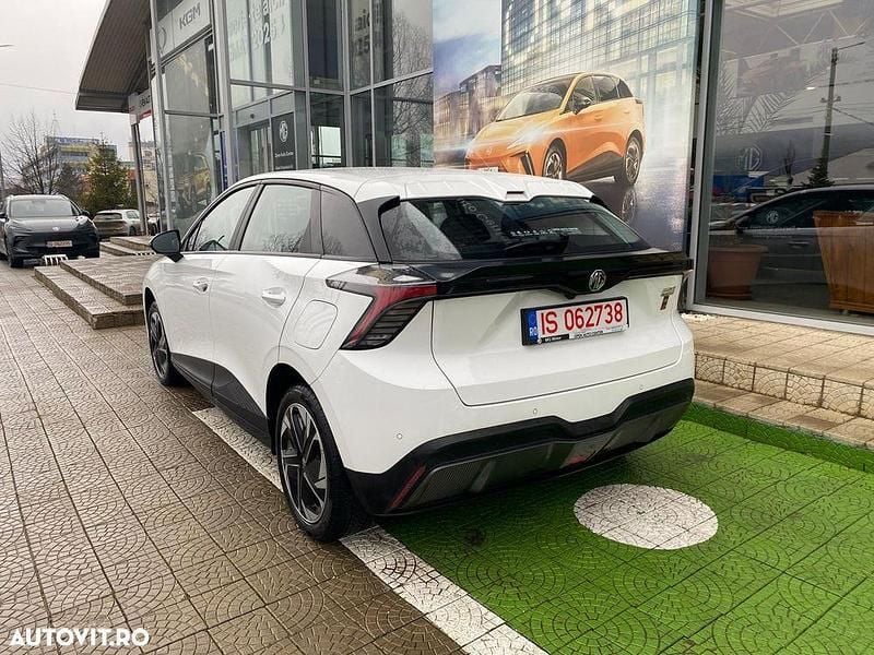 Nouă MG MG4 EV Explore 125 kW (170 CP) 2025 Culoarealb Hatchback