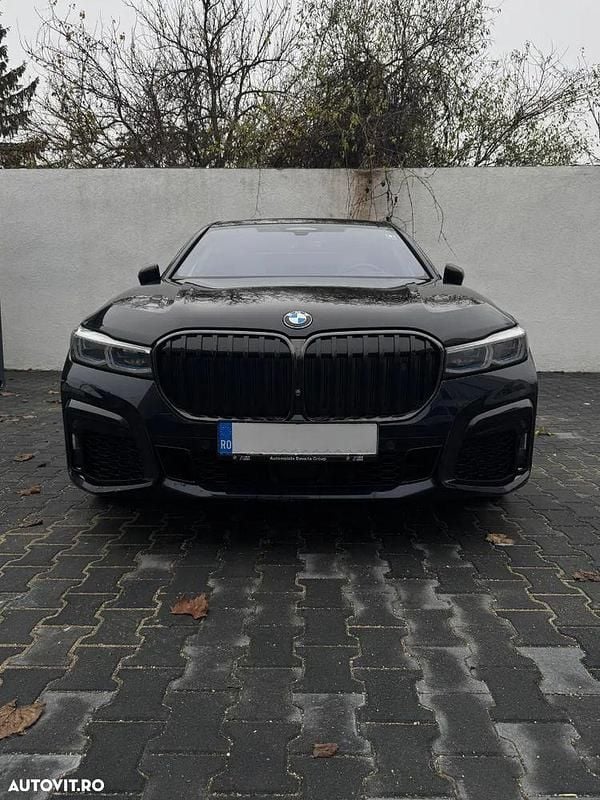 Culoarenegru Utilizat 2022 BMW 740L Comfort Edition Berlinǎ | 55.000 EUR (Preț OK) - Imagine 1/4