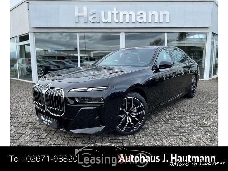 Negru Utilizat 2023 BMW 740 M Sport Berlinǎ | 104.948 EUR (Preț OK) - Imagine 1/4