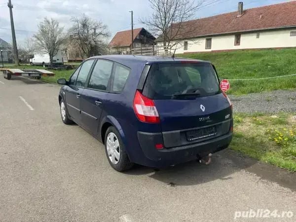 Utilizat 2005 Renault Scénic II Monovolum | 1.600 EUR - Imagine 1/4