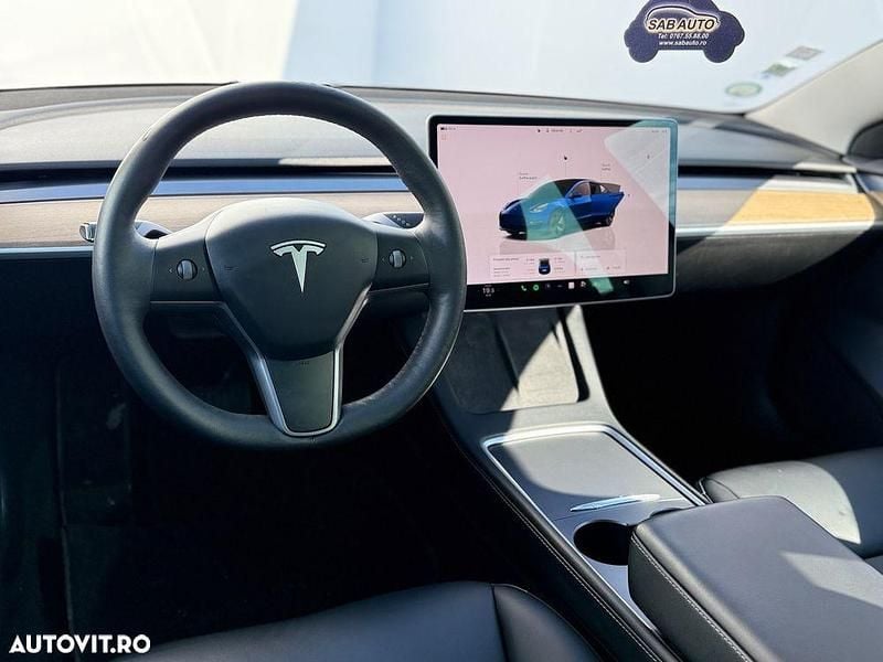 Second-hand Tesla Model 3 Standard Range Plus 208 kW (283 CP) 2022 Culoarealb Berlinǎ