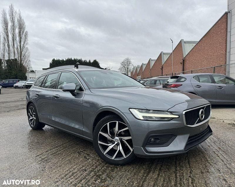 Culoaregri Second-hand 2019 Volvo V60 Momentum Break | 13.500 EUR (Preț OK) - Imagine 1/4