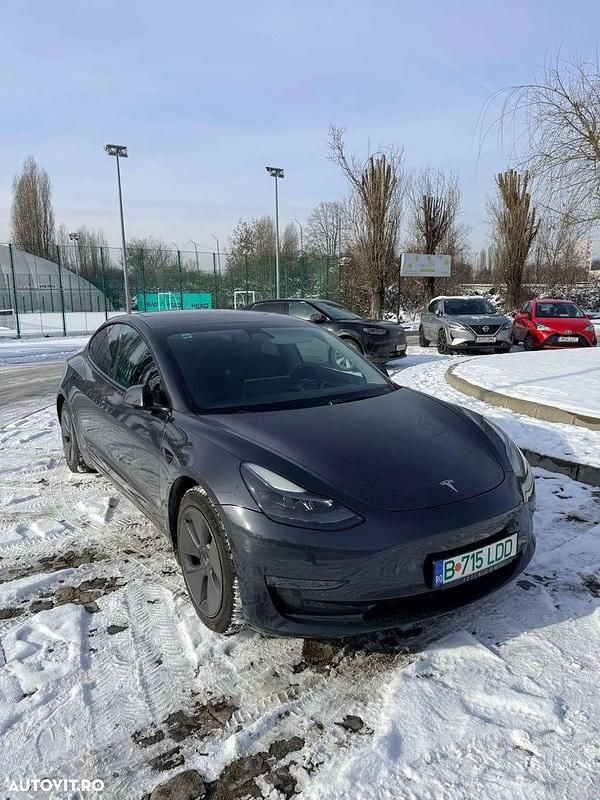 Second-hand Tesla Model 3 365 kW (497 CP) 2021 Culoaregri Berlinǎ
