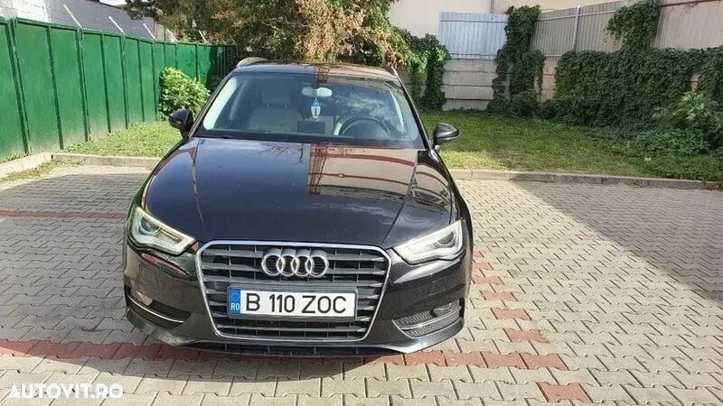 Negru Utilizat 2014 Audi A3 Sportback Attraction Break | 12.900 EUR - Imagine 1/4