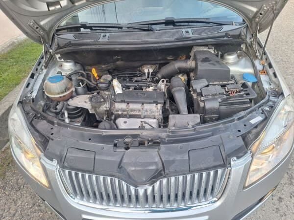 Argintiu Utilizat 2007 Skoda Fabia Break | 2.150 EUR (Scump) - Imagine 1/4
