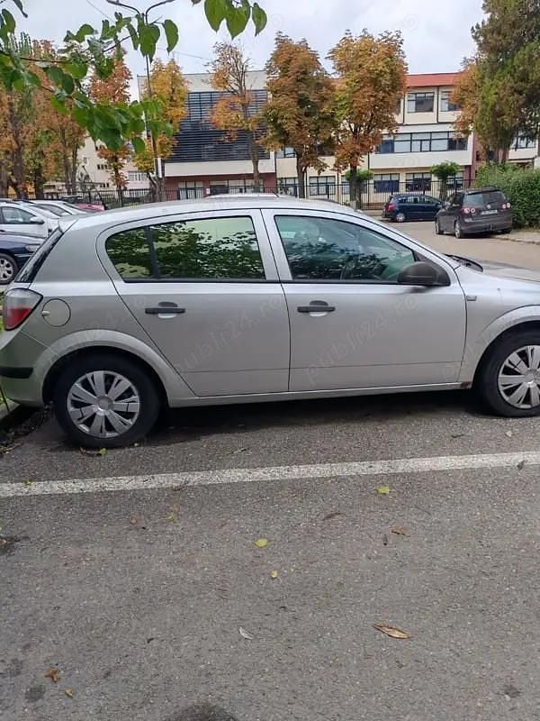Second-hand Opel Astra 90 CP (66 kW) 2006 Hatchback