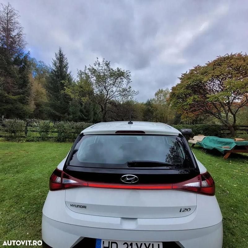 Culoarealb Utilizat 2021 Hyundai i20 Comfort | 10.600 EUR (Preț OK) - Imagine 1/4