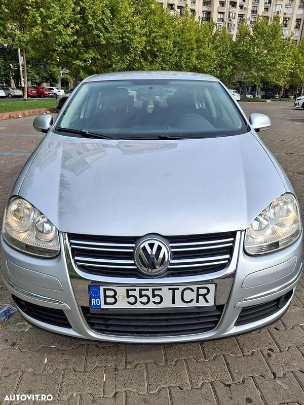 Culoaregri Utilizat 2010 VW Jetta Comfortline Berlinǎ | 4.750 EUR (Preț OK) - Imagine 1/4