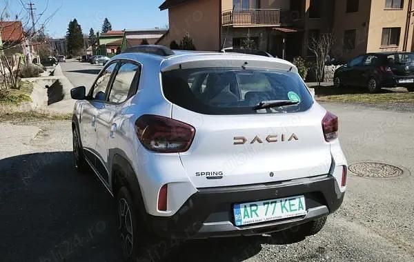 Second-hand Dacia Spring Extreme 47 kW (65 CP) 2024 Argintiu Hatchback