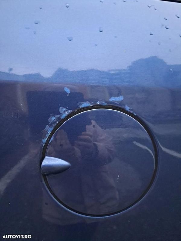 Second-hand Opel Zafira 125 CP (91 kW) 2002 Culoarealbastru Monovolum