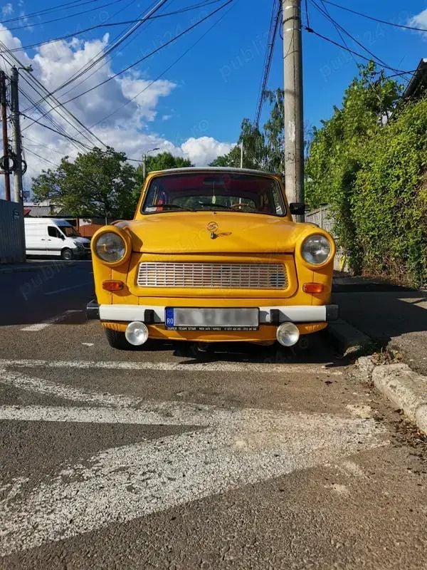 Utilizat 1981 Trabant 601 Berlinǎ | 3.200 EUR - Imagine 1/4