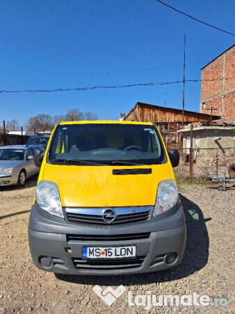 Utilizat 2014 Opel Vivaro Van | 5.499 EUR (Super Preț) - Imagine 1/4
