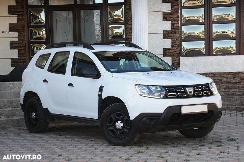 Alb Utilizat 2021 Dacia Duster Comfort SUV | 12.300 EUR (Preț bun) - Imagine 1/4
