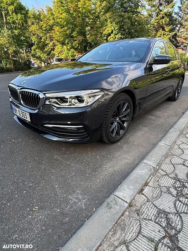 Gri Utilizat 2019 BMW 520 Comfort Edition Berlinǎ | 25.950 EUR (Preț OK) - Imagine 1/4