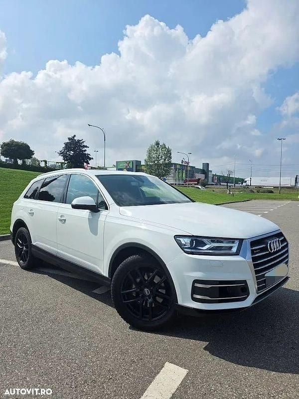 Culoarealb Utilizat 2016 Audi Q7 SUV | 23.799 EUR (Super Preț) - Imagine 1/4