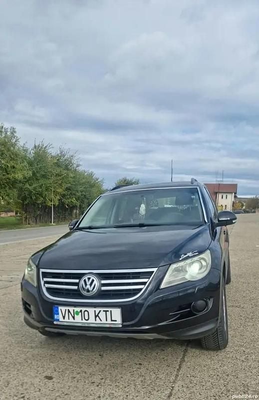 Negru Utilizat 2009 VW Tiguan SUV | 5.499 EUR (Preț OK) - Imagine 1/4