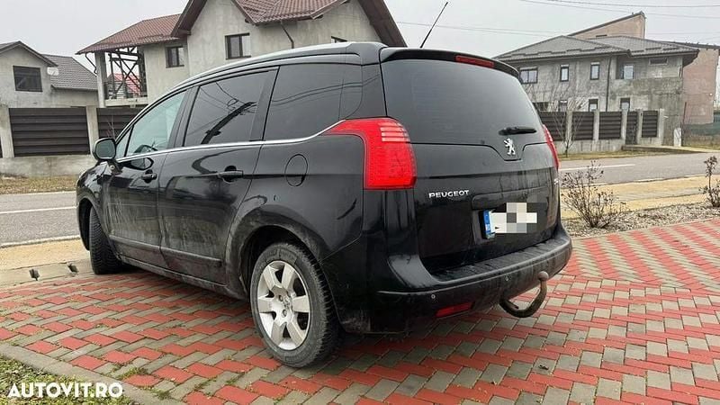Second-hand Peugeot 5008 Business-Line 112 CP (82 kW) 2011 Culoarenegru Monovolum