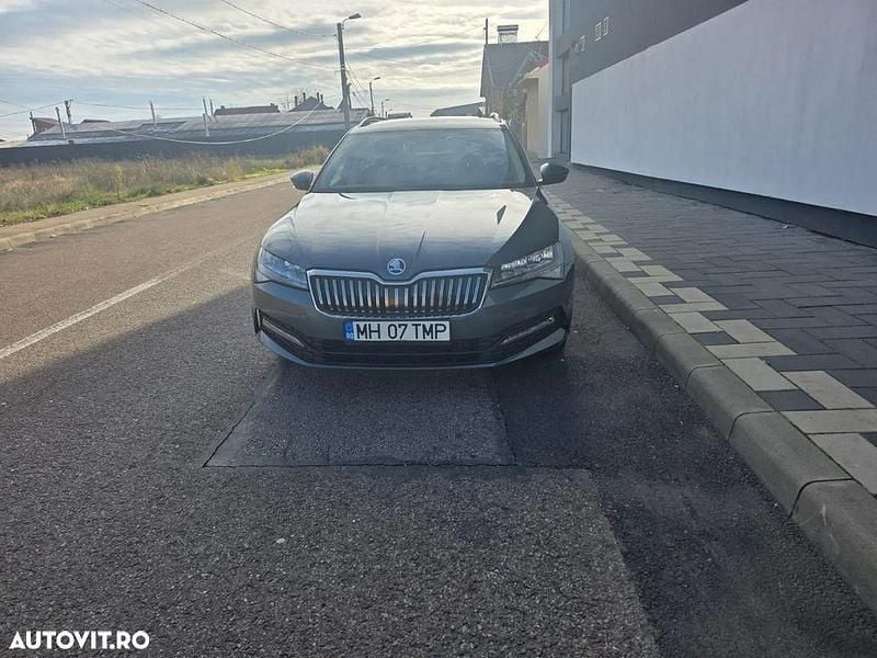 Culoaregri Utilizat 2020 Skoda Superb Style Break | 13.800 EUR (Preț OK) - Imagine 1/4