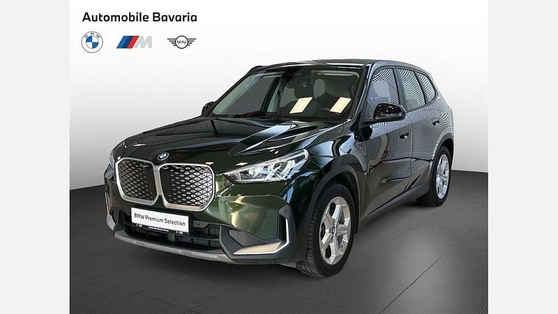 Verde sanremo metalizat Utilizat 2024 BMW iX1 SUV | 35.792 EUR (Super Preț) - Imagine 1/4