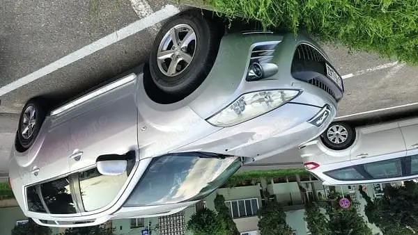 Gri Utilizat 2009 Peugeot 4007 SUV | 4.200 EUR - Imagine 1/4
