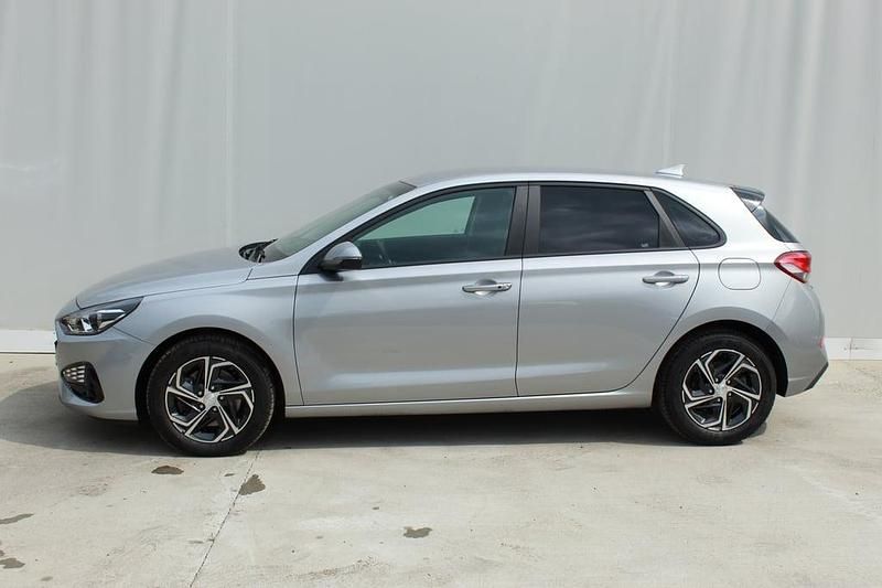 Second-hand Hyundai i30 Trend 115 CP (84 kW) 2021 Gri deschis  metalic Break