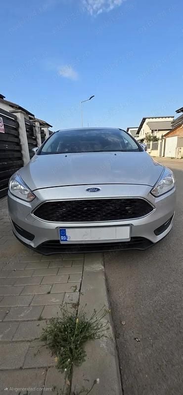 Gri Utilizat 2017 Ford Focus Hatchback | 7.200 EUR (Super Preț) - Imagine 1/4